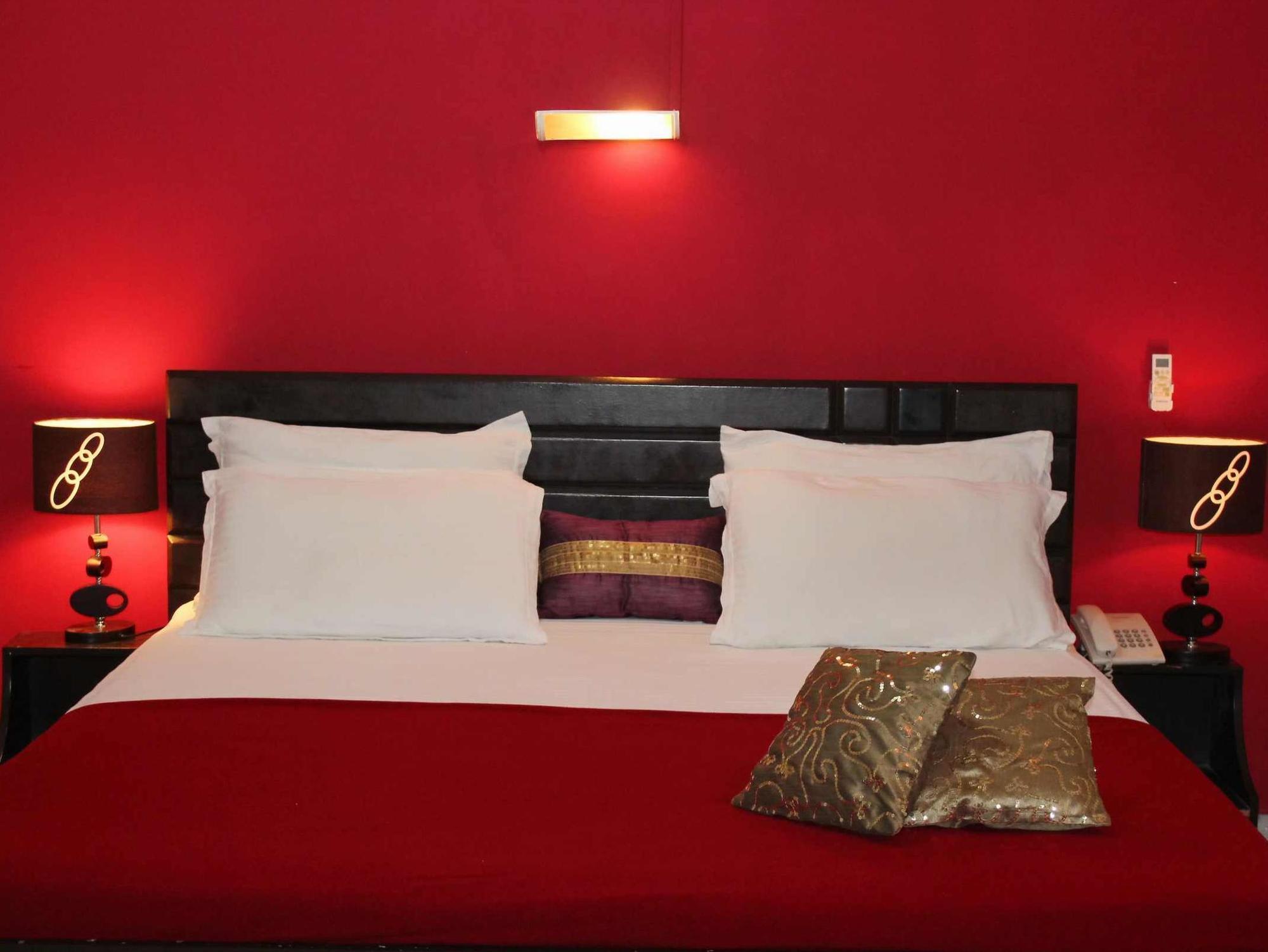 The New Casablanca Boutique Hotel Bangalore Exterior photo