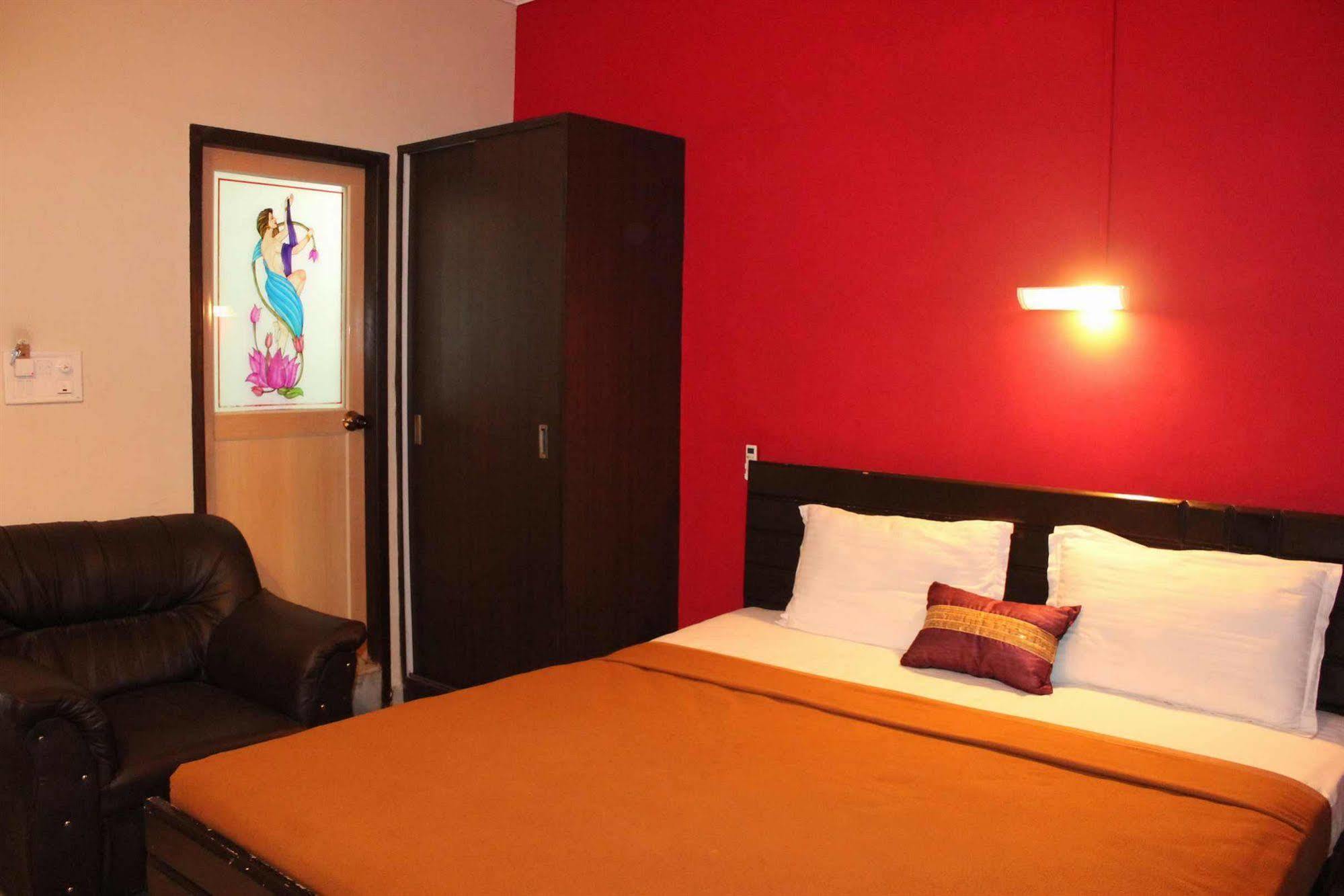 The New Casablanca Boutique Hotel Bangalore Exterior photo